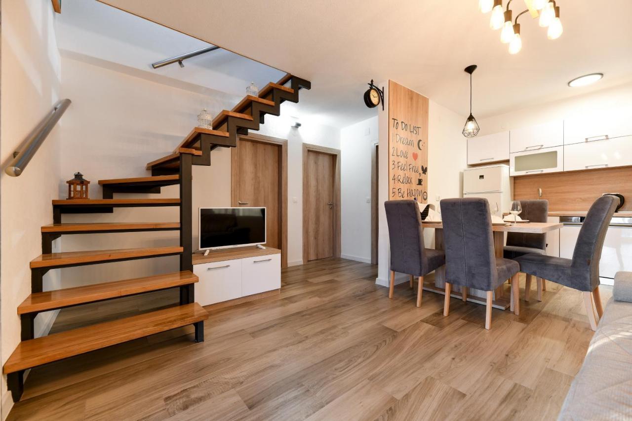 Zen Promona Villa Puljane Buitenkant foto