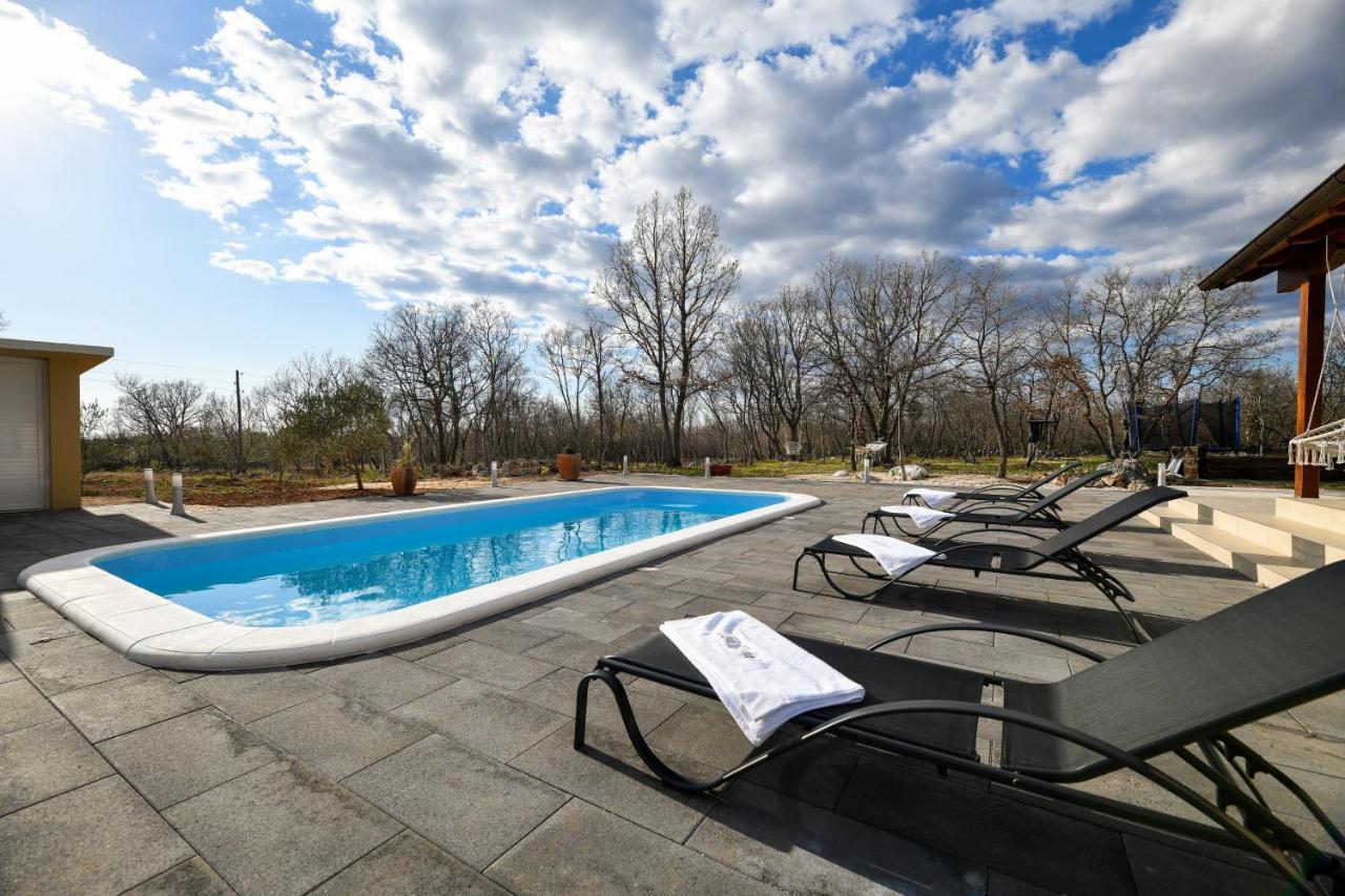 Zen Promona Villa Puljane Buitenkant foto