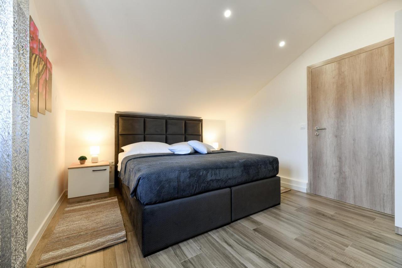 Zen Promona Villa Puljane Buitenkant foto